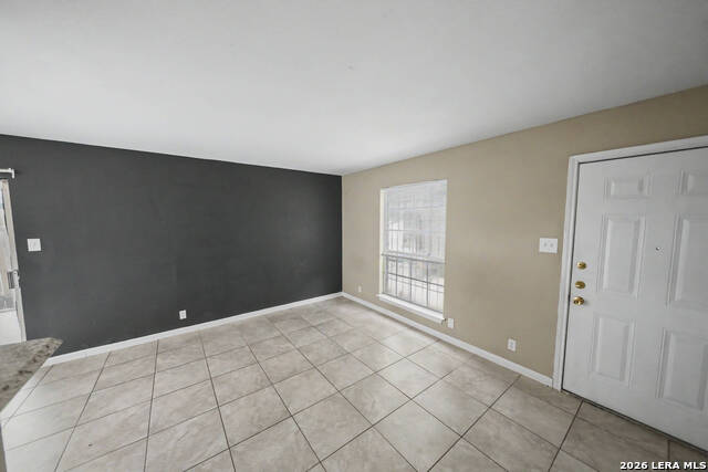 5216 Meadow Fld Property Photo 5