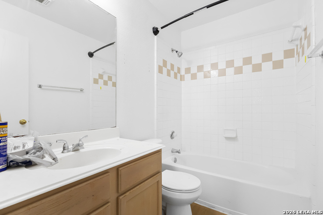 210 Laceleaf Property Photo 22