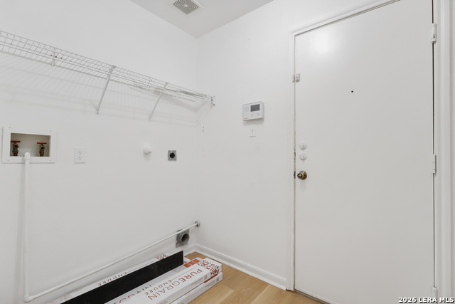 210 Laceleaf Property Photo 24