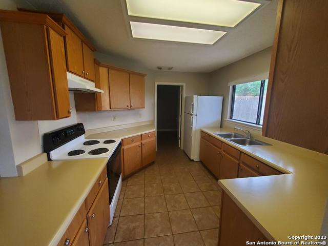 5715 Allbrook Property Photo 5
