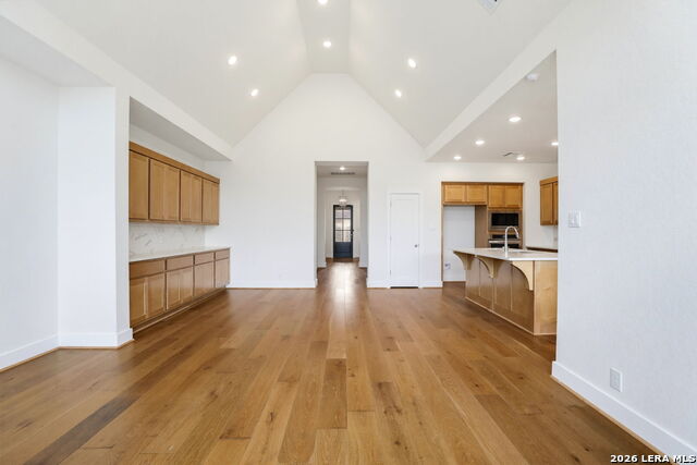 138 Red Oak Property Photo 7
