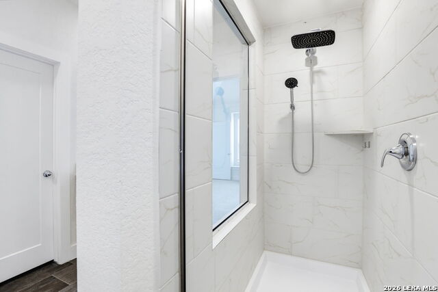 138 Red Oak Property Photo 15