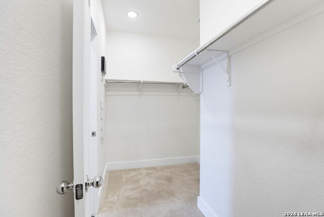 138 Red Oak Property Photo 16