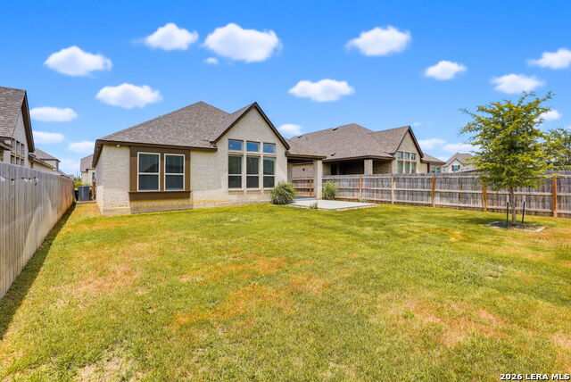 138 Red Oak Property Photo 28