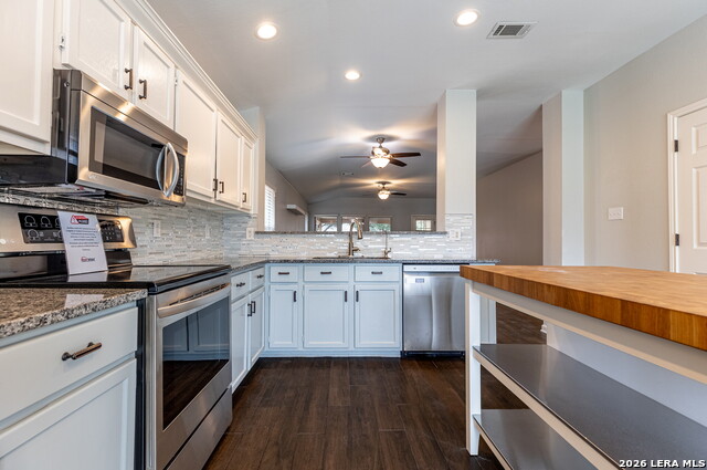 12018 Ghostbridge Property Photo 12