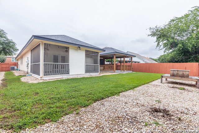 12018 Ghostbridge Property Photo 32