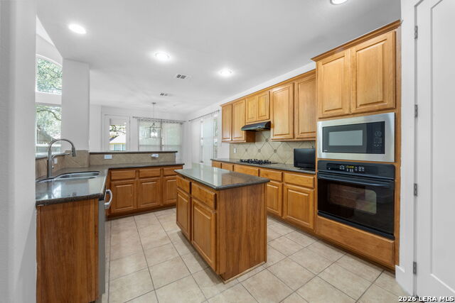 25314 Bunker Dr Property Photo 8