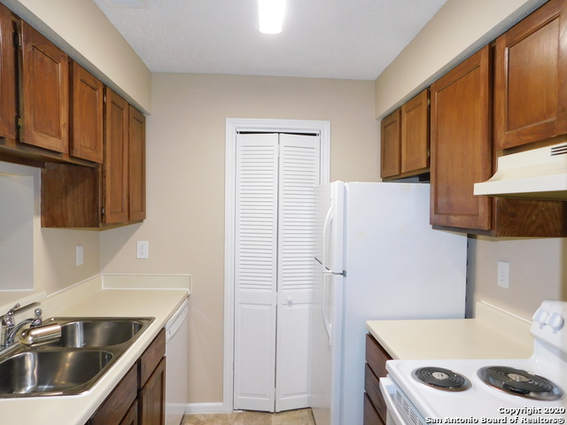 13018 Heimer Property Photo 10