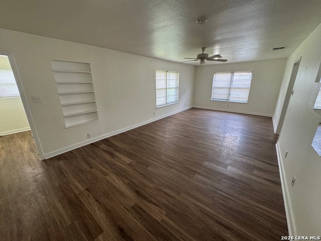 118 Goforth Dr Property Photo 4