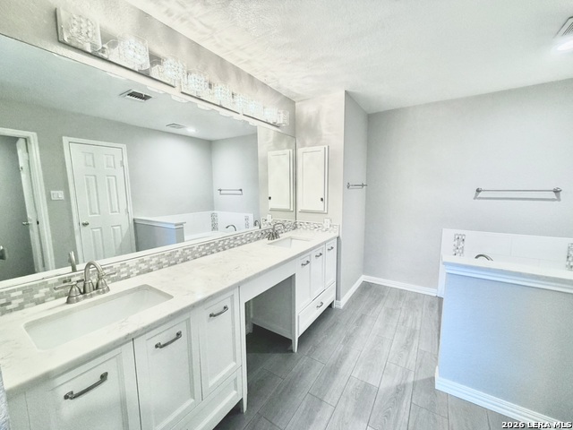 10614 Bluestone Crk Property Photo 15