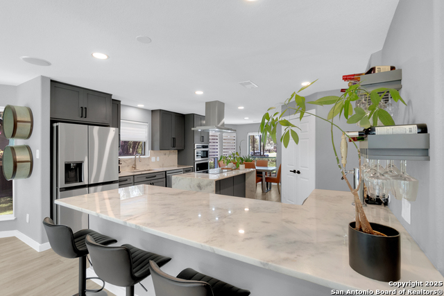 1038 Madeline St Property Photo 16