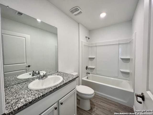 10015 Kersey Ml Property Photo 10