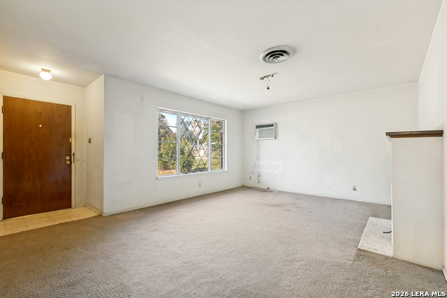 1207 Hammond Ave Property Photo 5