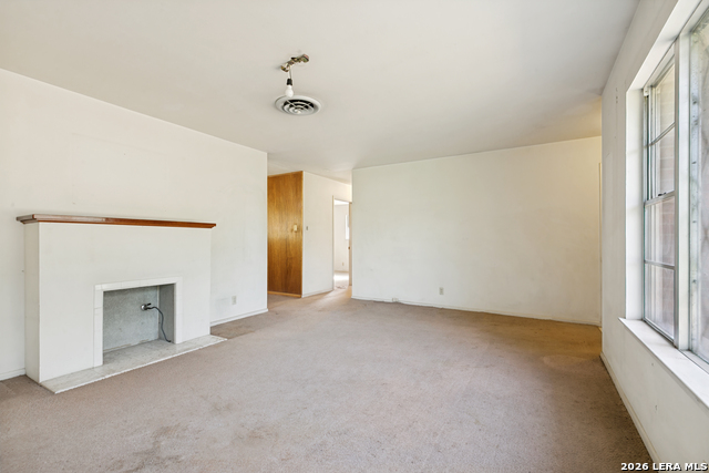 1207 Hammond Ave Property Photo 6