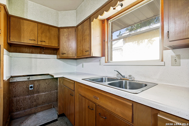 1207 Hammond Ave Property Photo 10