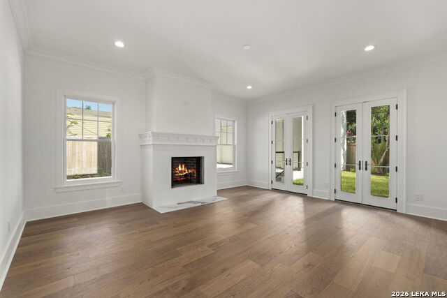 271 Retama Pl Property Photo 8