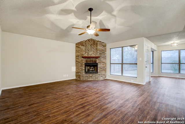 11823 Adriana Maria Property Photo 5
