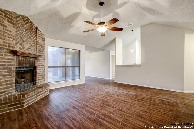 11823 Adriana Maria Property Photo 8