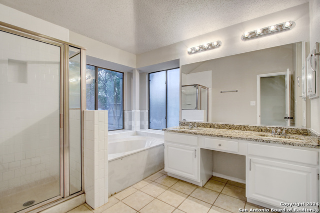 11823 Adriana Maria Property Photo 19