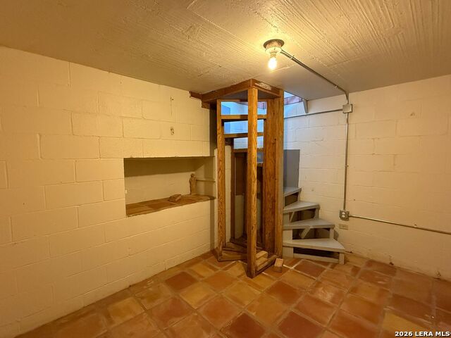 1910 Mckinley Ave Property Photo 25