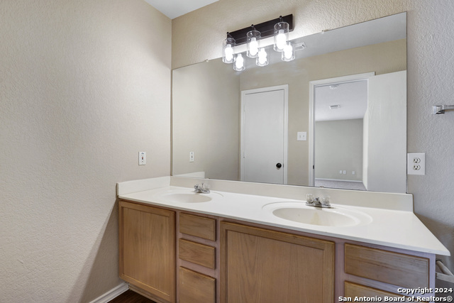 10331 Manor Crk Property Photo 19