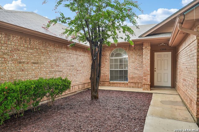 1200 Dove Mdws Property Photo 2