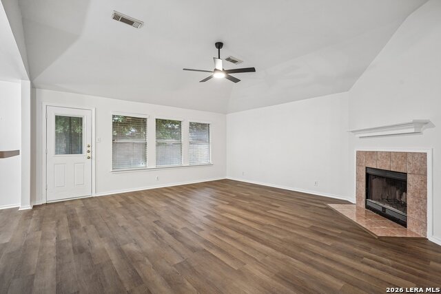 1200 Dove Mdws Property Photo 8