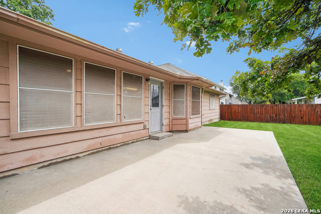 1200 Dove Mdws Property Photo 41