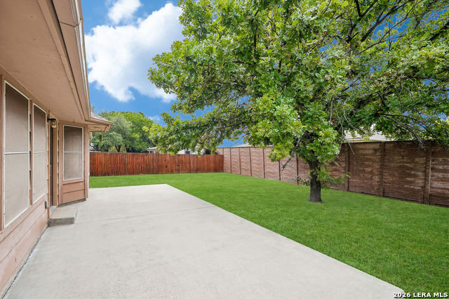 1200 Dove Mdws Property Photo 42