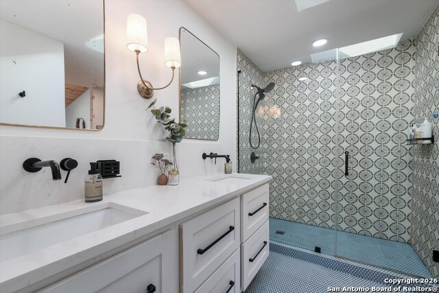 130 Brees Blvd Property Photo 8