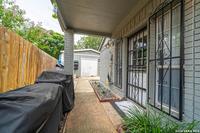 2202 Lake Louise Dr Property Photo 30