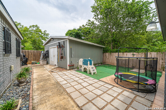 2202 Lake Louise Dr Property Photo 34