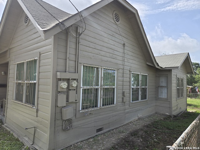 2236 N Interstate 35 Property Photo 11