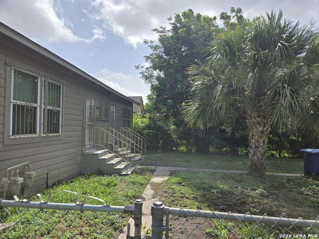 2236 N Interstate 35 Property Photo 12
