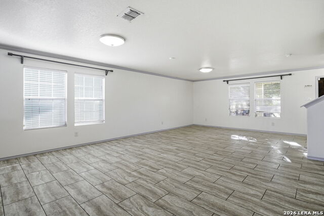 414 Spruce Breeze Property Photo 7