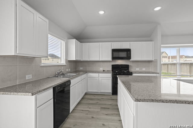 4837 Park Gln Property Photo 10