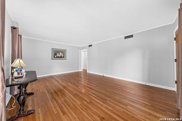 255 Thompson Pl Property Photo 7