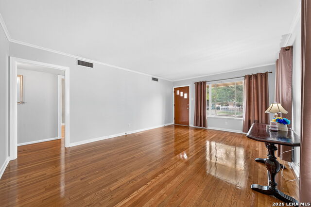 255 Thompson Pl Property Photo 9