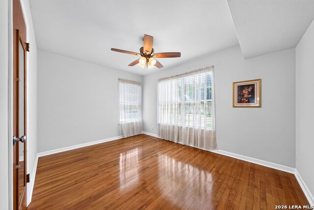 255 Thompson Pl Property Photo 17