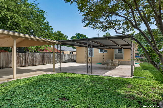 255 Thompson Pl Property Photo 28