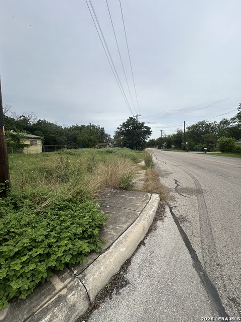 651 Yucca St Property Photo 3
