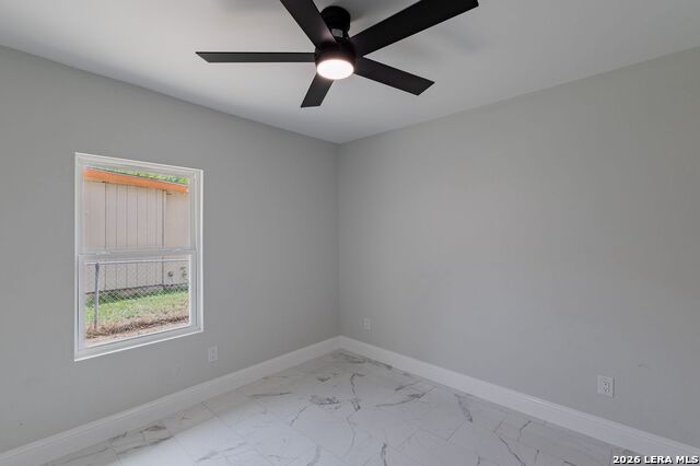 1099 N Comal Property Photo 19