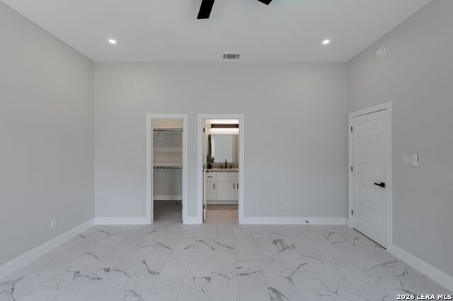 1099 N Comal Property Photo 22