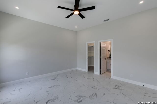 1099 N Comal Property Photo 26