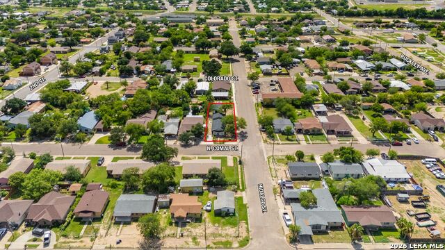 1099 N Comal Property Photo 38
