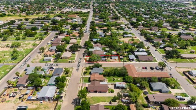 1099 N Comal Property Photo 39