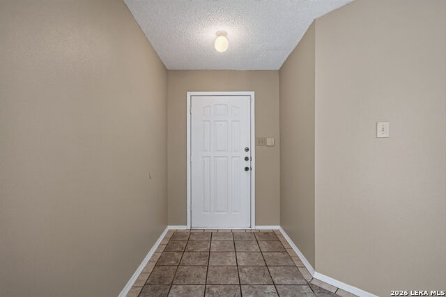 916 Abercorn Property Photo 9