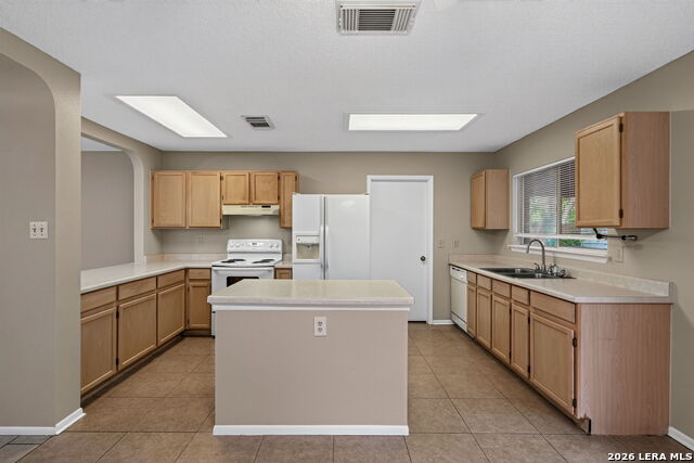 916 Abercorn Property Photo 15