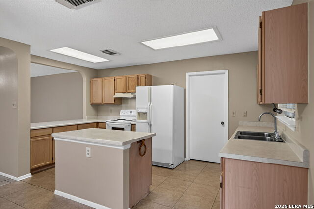 916 Abercorn Property Photo 16