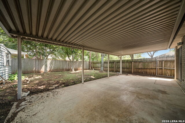 916 Abercorn Property Photo 26